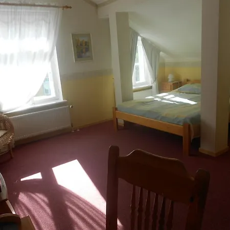 Poska 4*